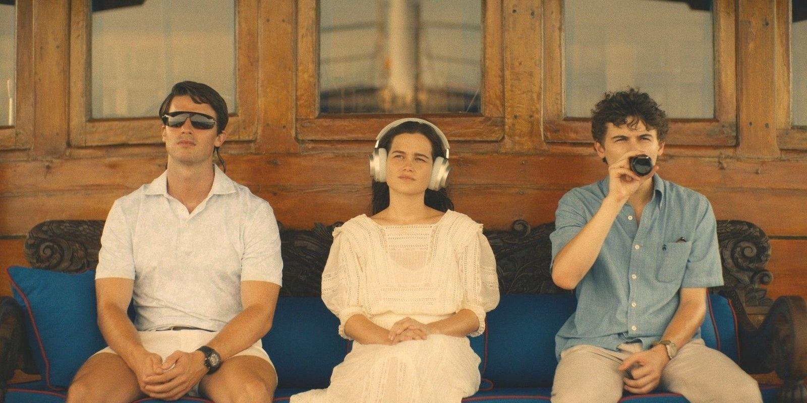 निर्माता माइक व्हाइट ने पारिवारिक कास्टिंग कनेक्शन का खुलासा किया